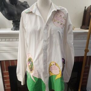 L Vintage Easter Themed One of a Kind Button Up Top